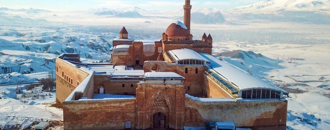 Uçaklı Dolu Dolu Doğunun Hazineleri Erzurum Kars Van Tunceli Kemaliye Turu (7 Gün)