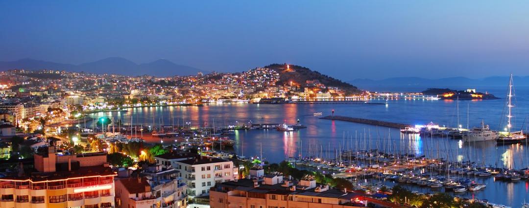 İzmir Çeşme Alaçatı Kuşadası Şirince Efes Turu ( 3 Gün )