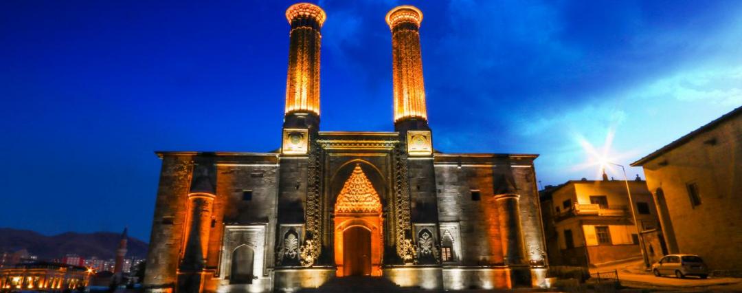 Doğu Anadolu Erzurum Kars Nahçıvan Tunceli Kemaliye Turu (Erken Rezervasyon Fırsatı)